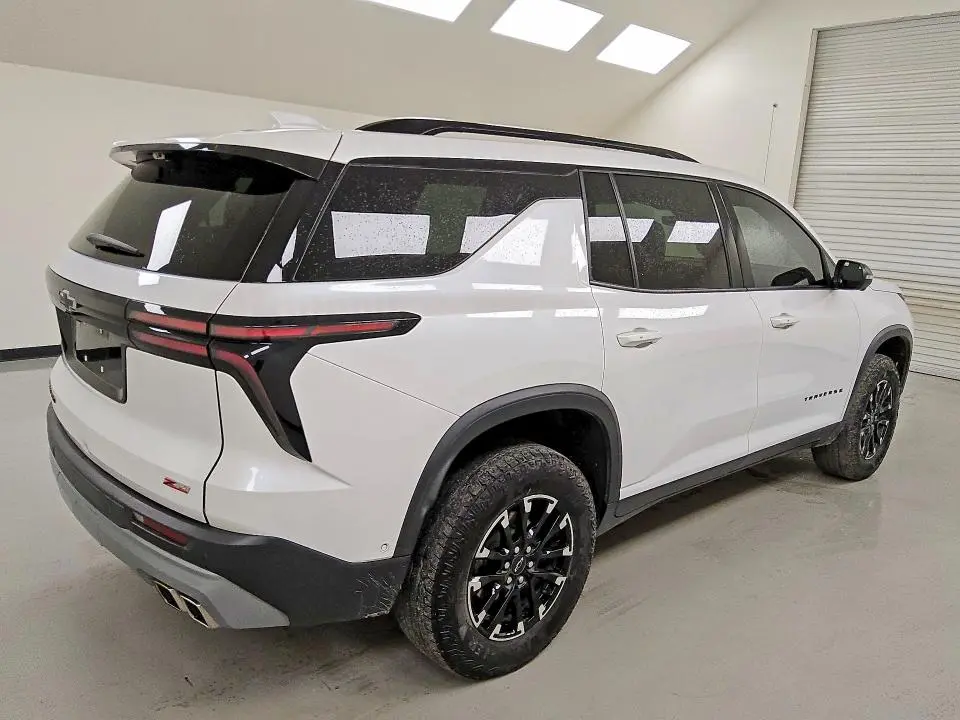 2024 CHEVROLET TRAVERSE LT Z71  