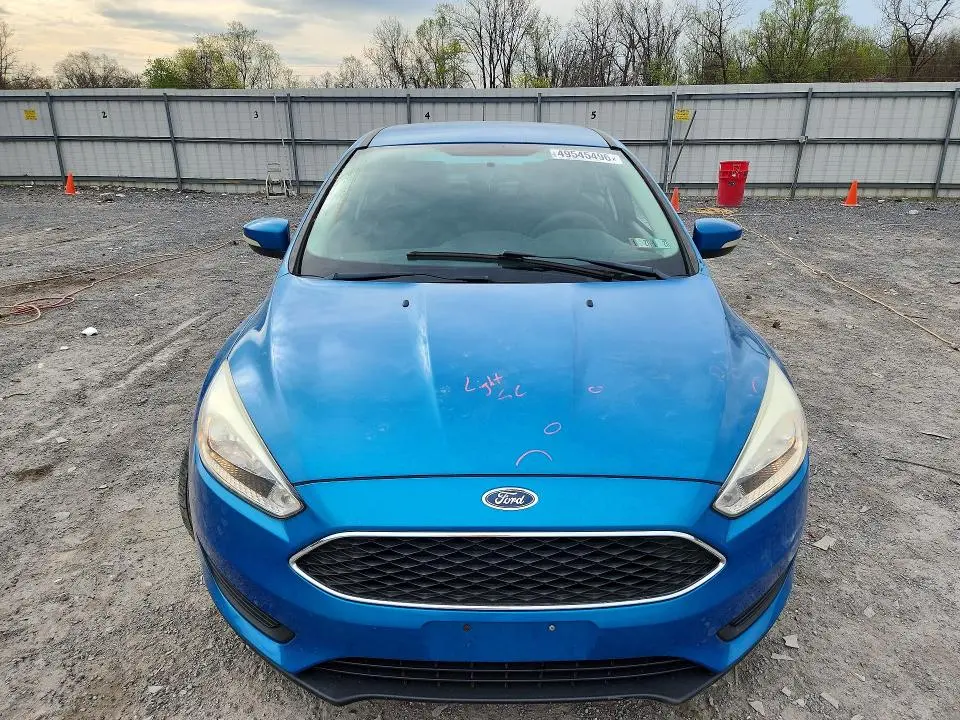 2015 FORD FOCUS SE  