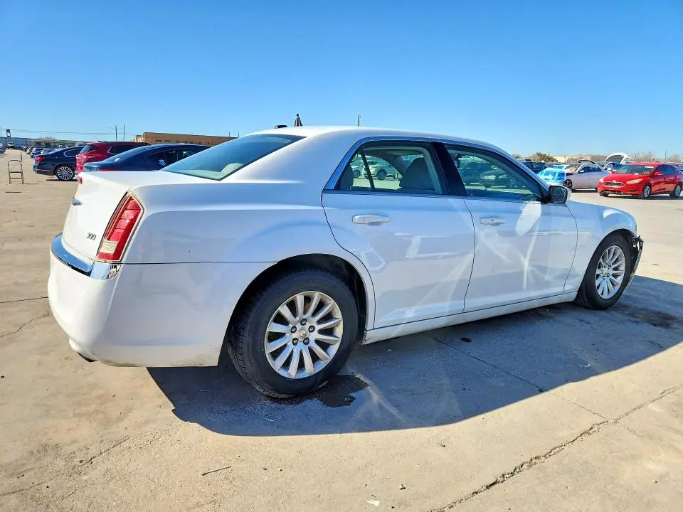 2012 CHRYSLER 300   