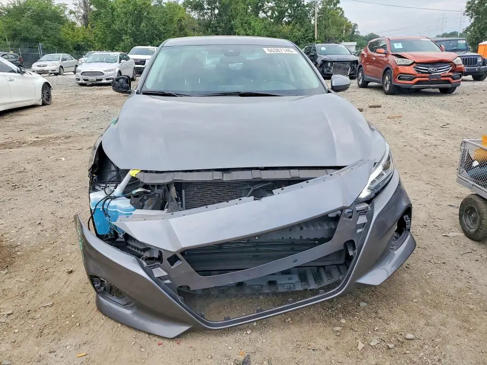 2022 NISSAN ALTIMA SV  