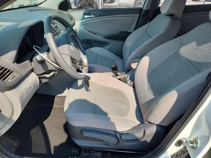 2015 HYUNDAI ACCENT GLS  