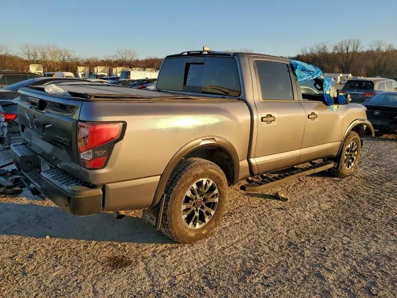 2024 NISSAN TITAN PRO-4X  