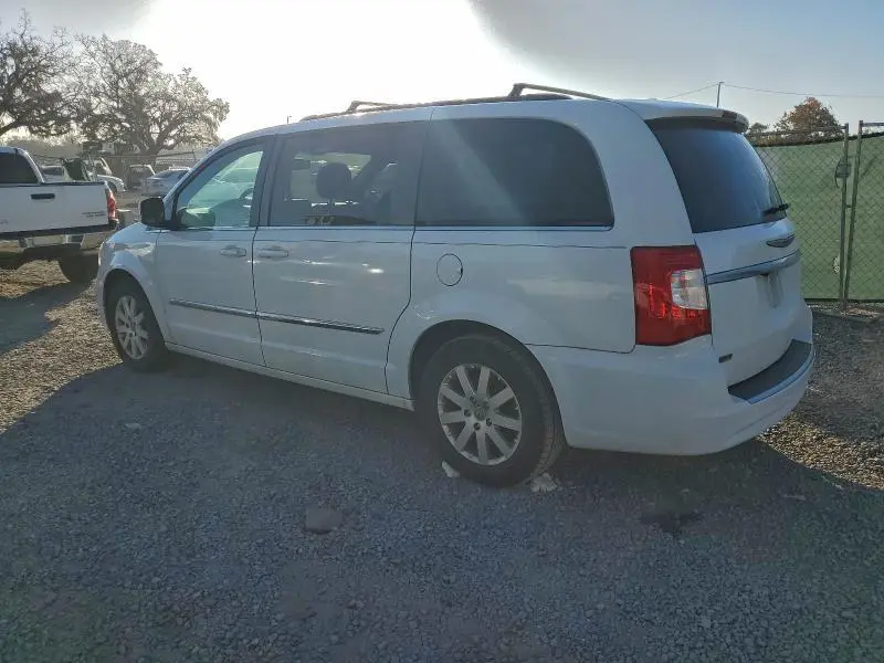 2016 CHRYSLER TOWN AND C   