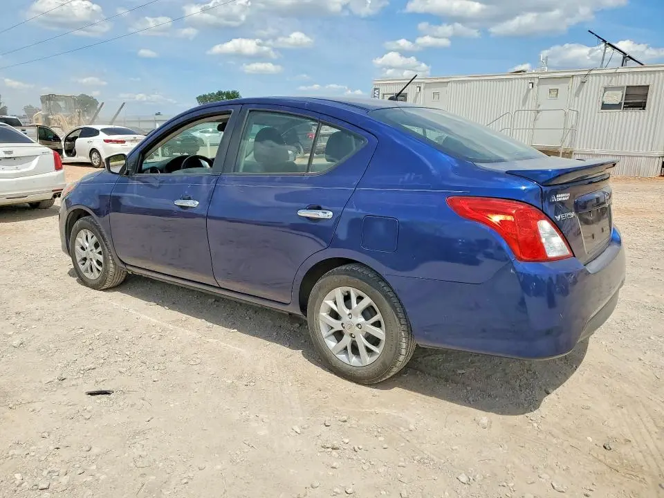 2018 NISSAN VERSA SV