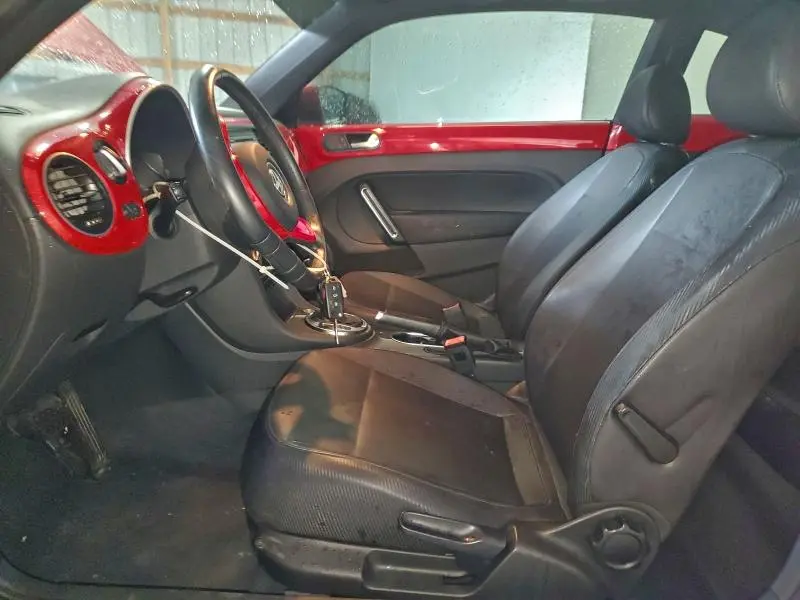 2013 VOLKSWAGEN BEETLE   