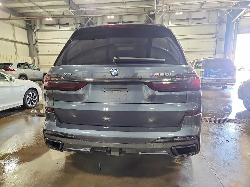 2022 BMW X7 M50I  