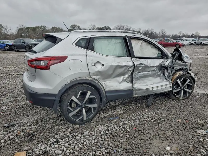 2021 NISSAN ROGUE SPORT SL  