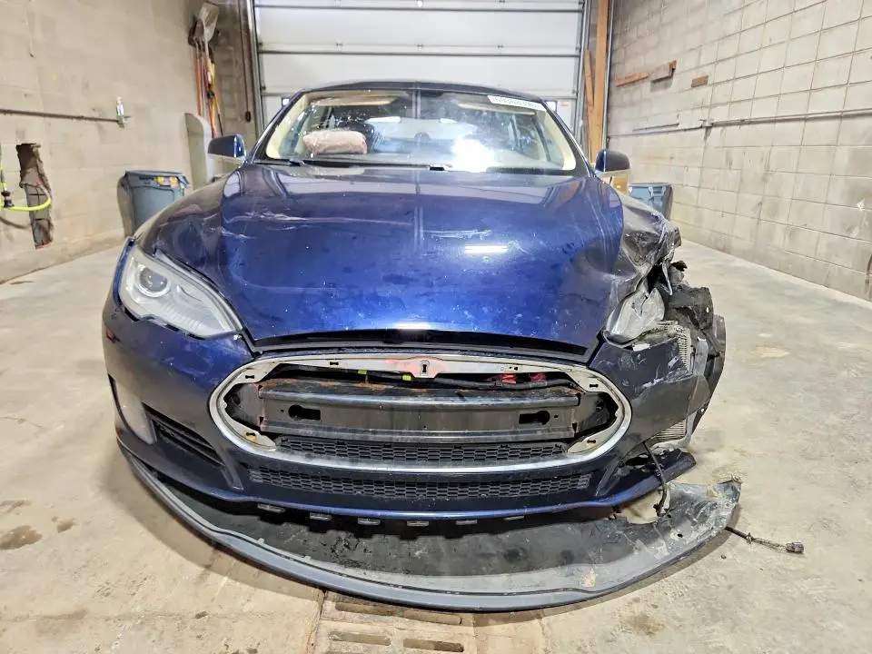 2014 TESLA MODEL S   