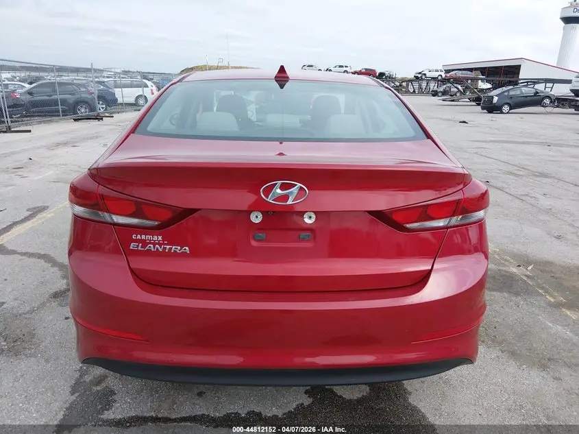 2017 HYUNDAI ELANTRA SE