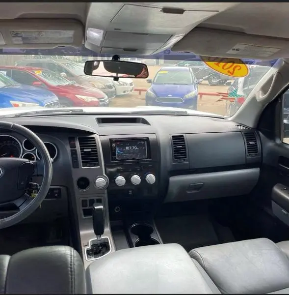 2010 TOYOTA TUNDRA CREWMAX SR5  