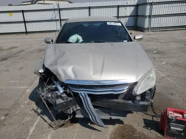 2013 CHRYSLER 200 LX  