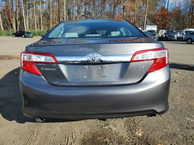 2014 TOYOTA CAMRY SE  