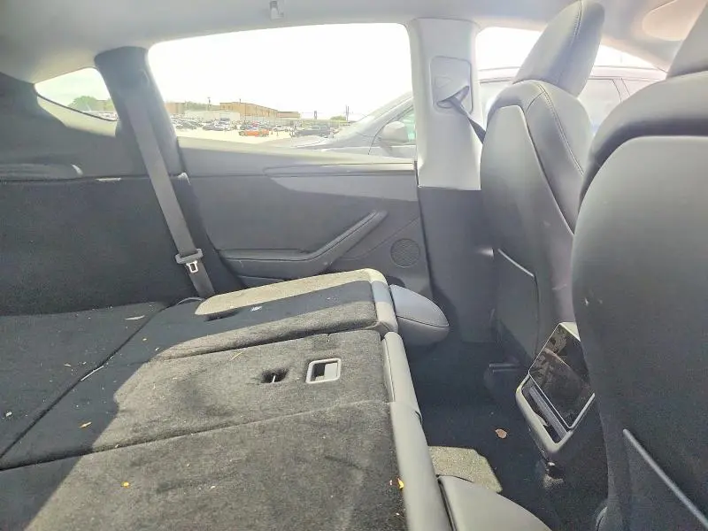 2026 TESLA MODEL Y   