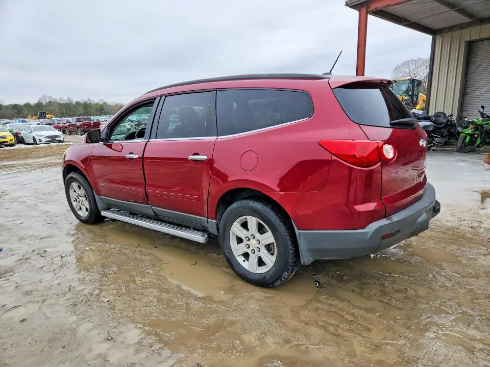 2010 CHEVROLET TRAVERSE LT  