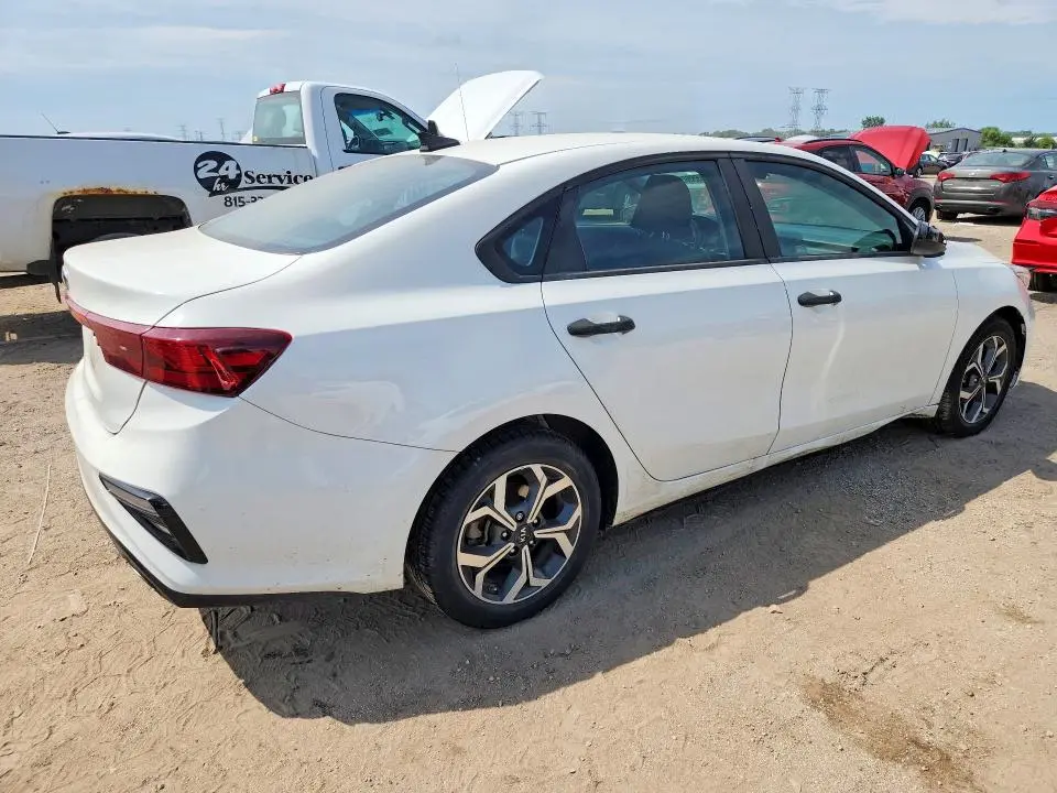 2021 KIA FORTE LXS  