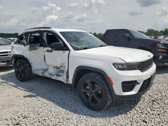 2022 JEEP GRAND CHEROKEE LAREDO  
