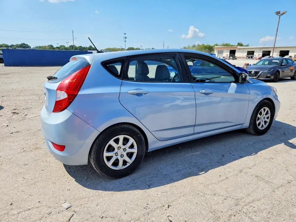 2014 HYUNDAI ACCENT GS  