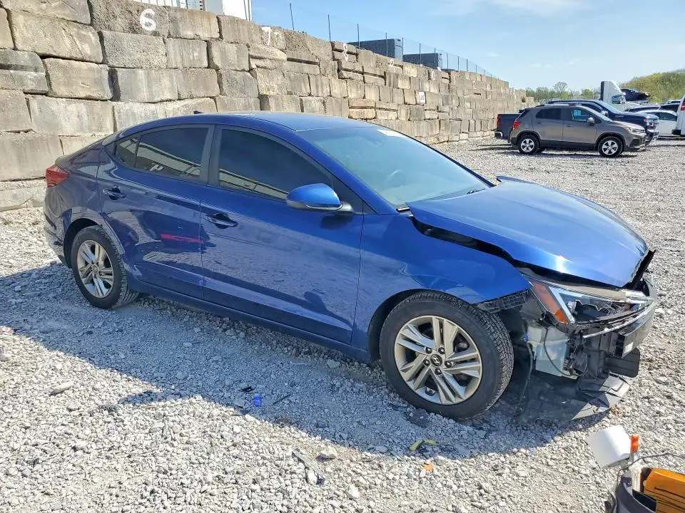 2019 HYUNDAI ELANTRA SEL  
