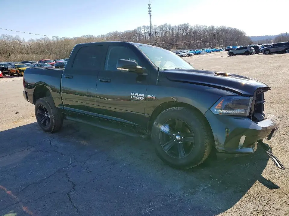 2015 RAM 1500 SPORT  