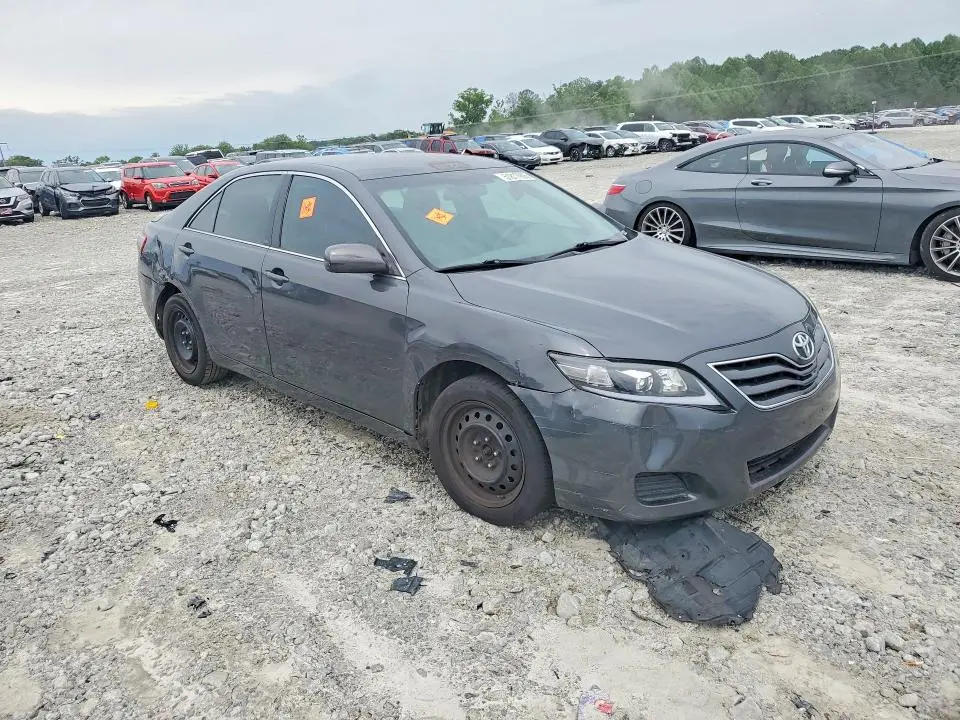 2011 TOYOTA CAMRY LE  