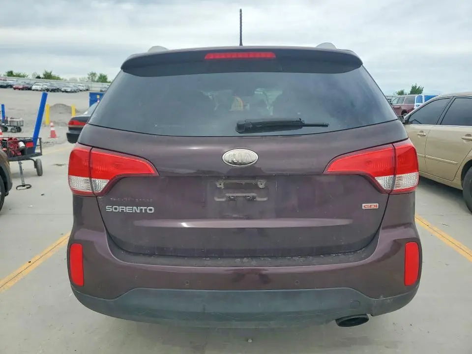 2014 KIA SORENTO LX  