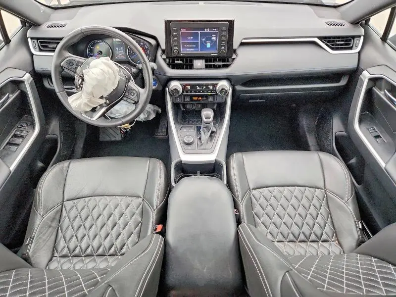 2022 TOYOTA RAV4 SE  