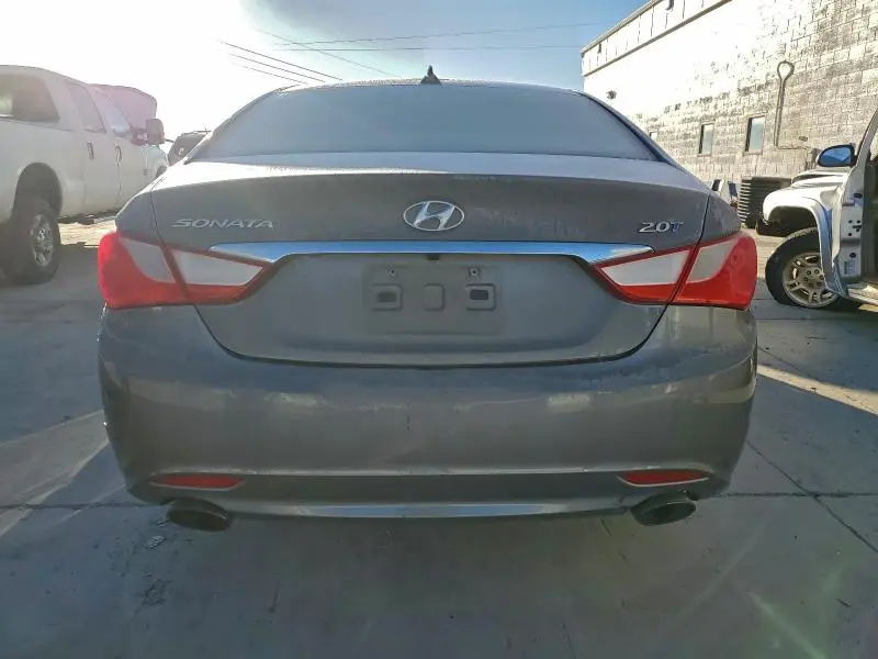 2013 HYUNDAI SONATA SE  