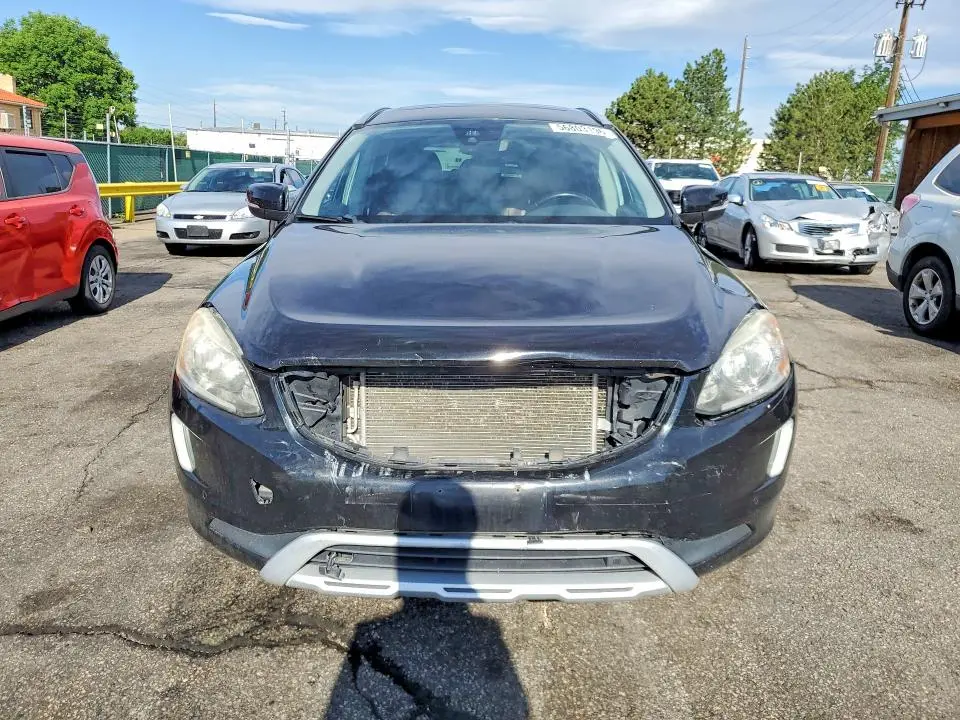 2017 VOLVO XC60 T5 DYNAMIC  