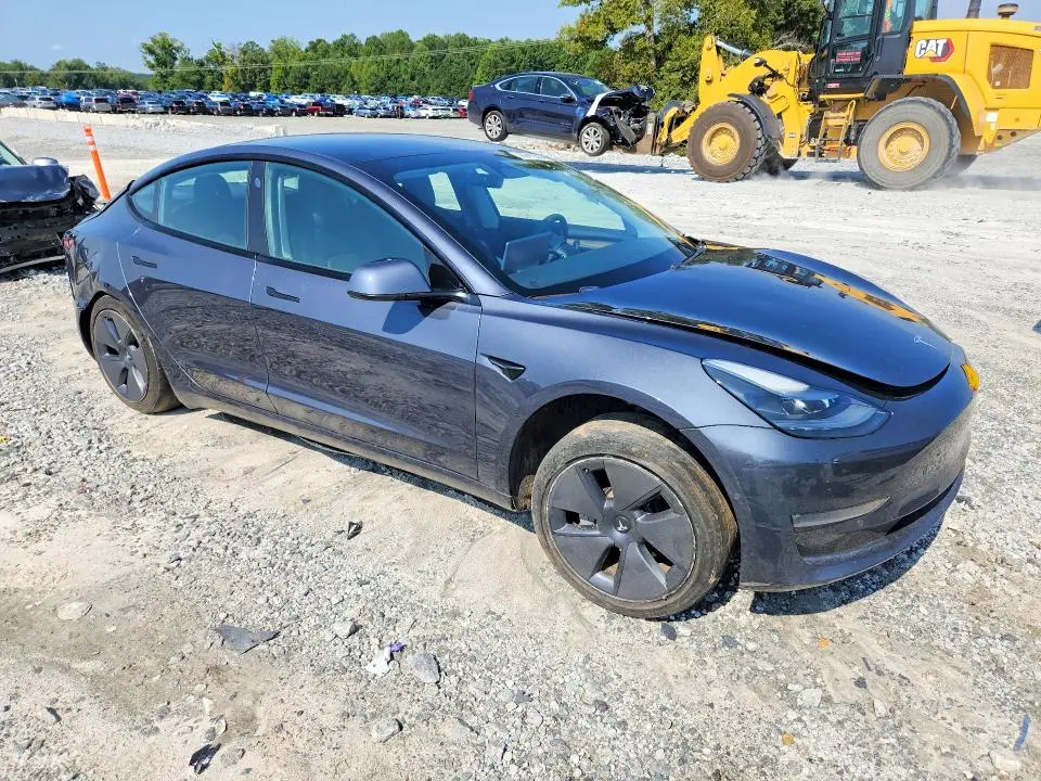2021 TESLA MODEL 3   