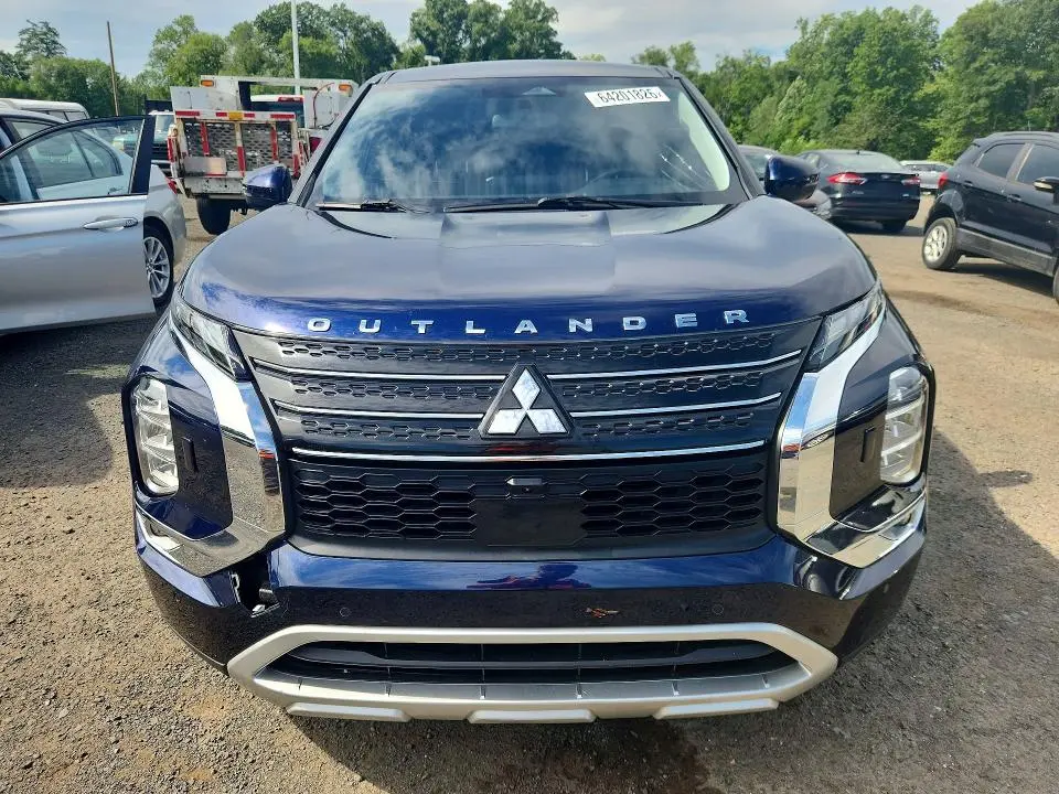 2023 MITSUBISHI OUTLANDER SE  