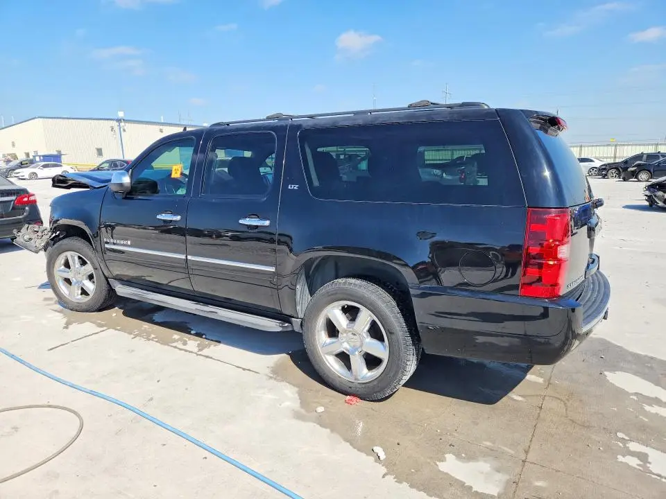 2013 CHEVROLET SUBURBAN C1500 LTZ  