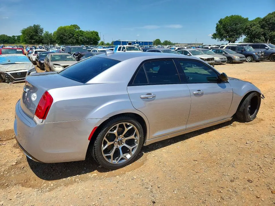 2018 CHRYSLER 300 TOURING  