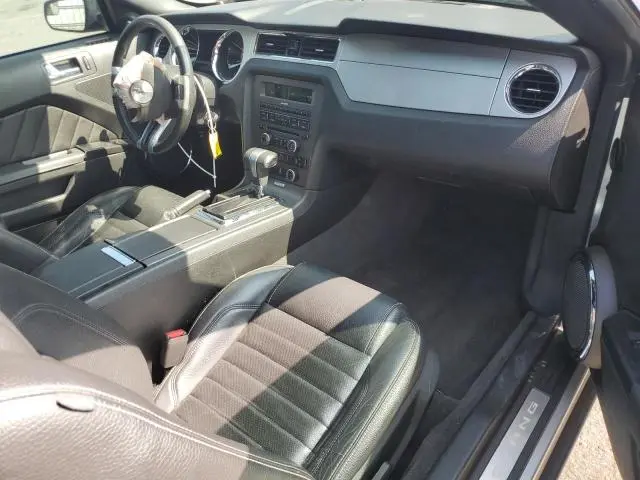 2011 FORD MUSTANG   