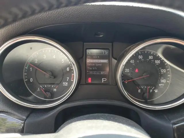 2011 JEEP GRAND CHEROKEE LAREDO  