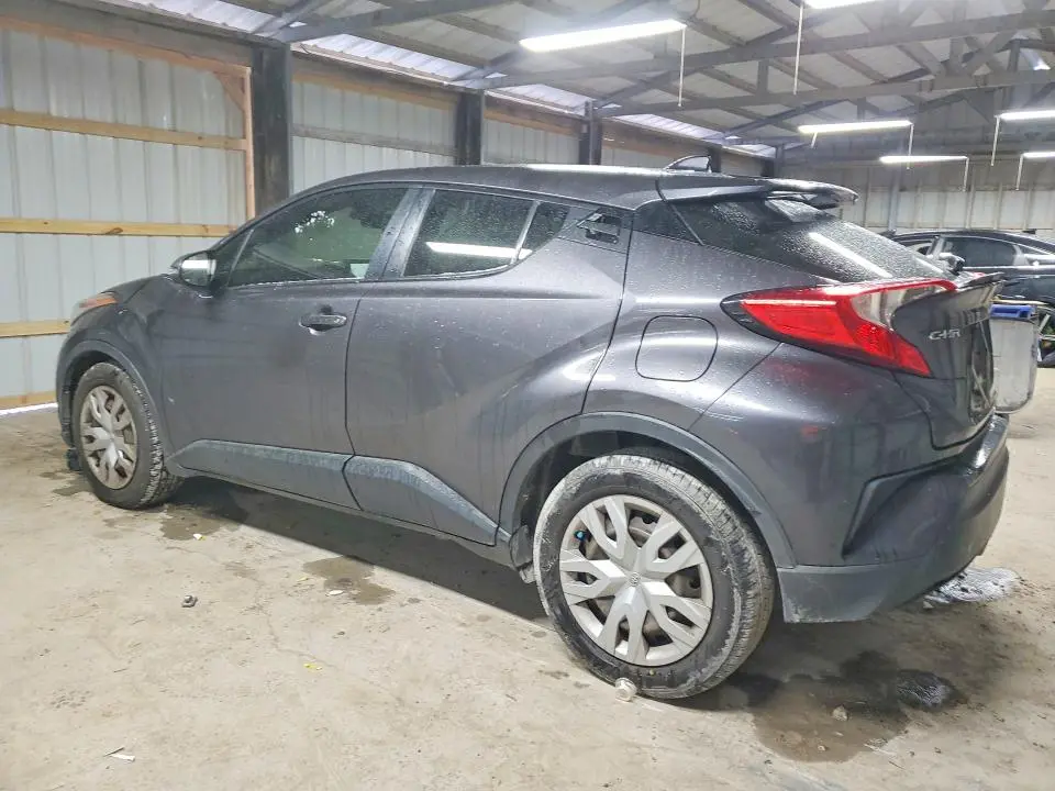 2020 TOYOTA C-HR LE  
