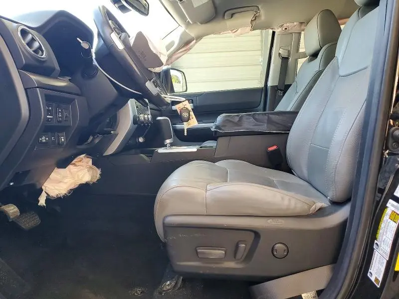 2021 TOYOTA TUNDRA SR5  