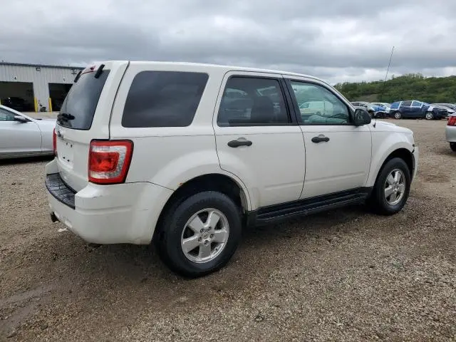 2011 FORD ESCAPE XLS  