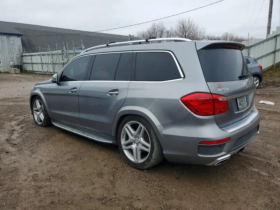 2015 MERCEDES-BENZ GL 550 4MATIC  