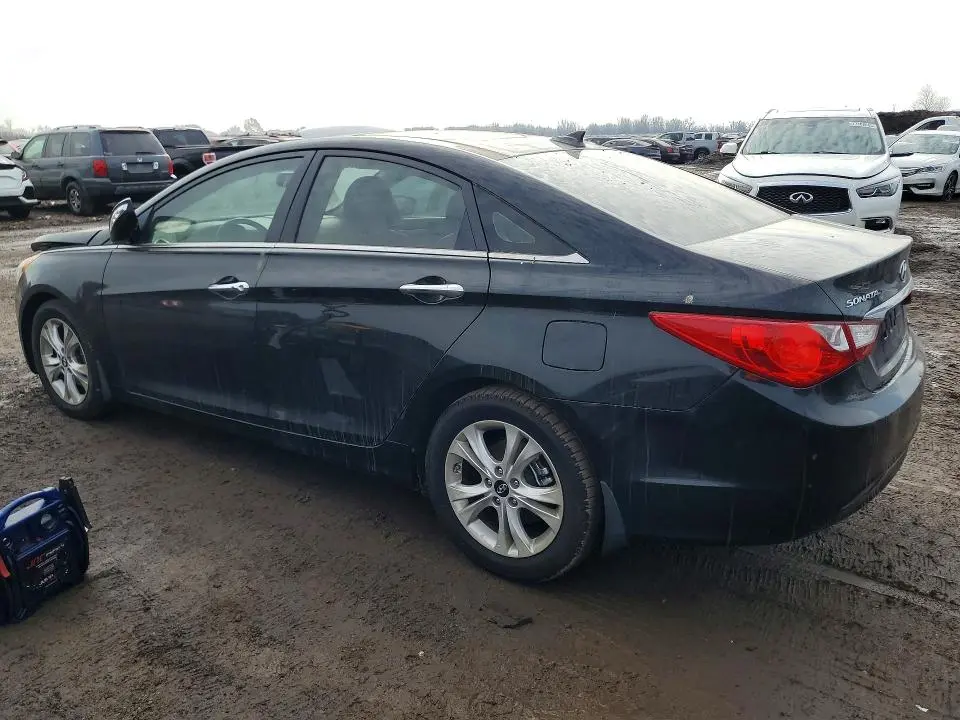 2013 HYUNDAI SONATA SE  