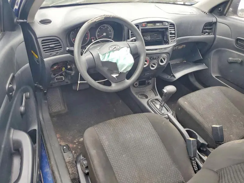 2010 HYUNDAI ACCENT GS  