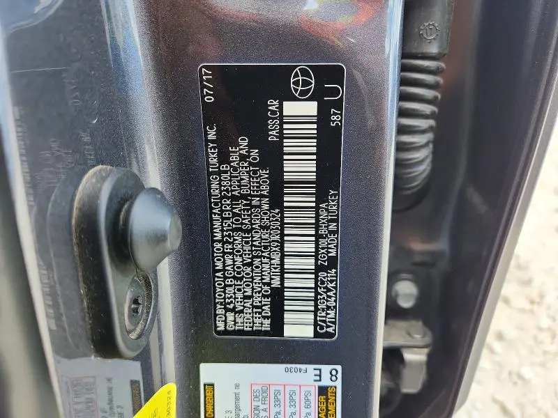 2018 TOYOTA C-HR XLE  