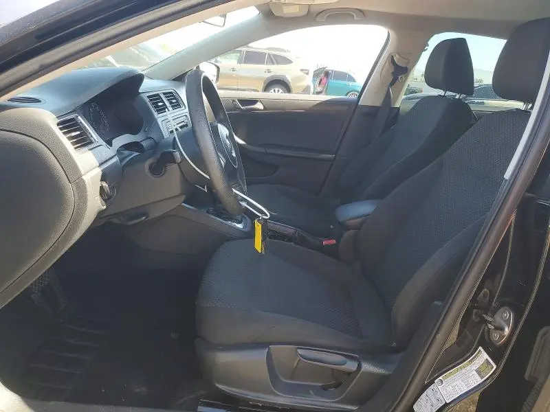 2013 VOLKSWAGEN JETTA BASE  
