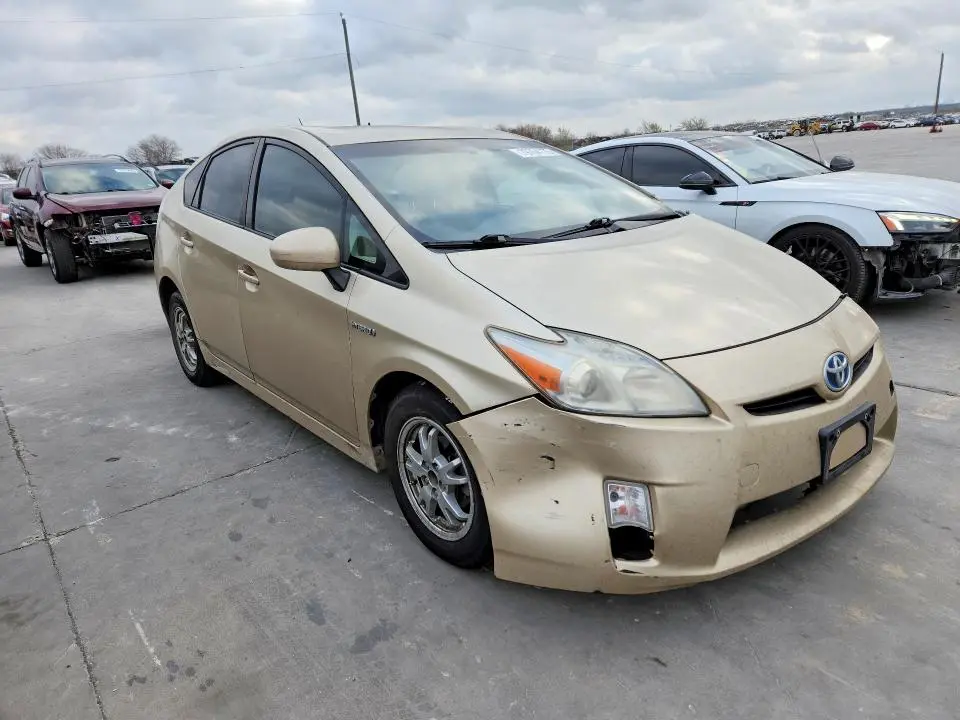2011 TOYOTA PRIUS TWO  