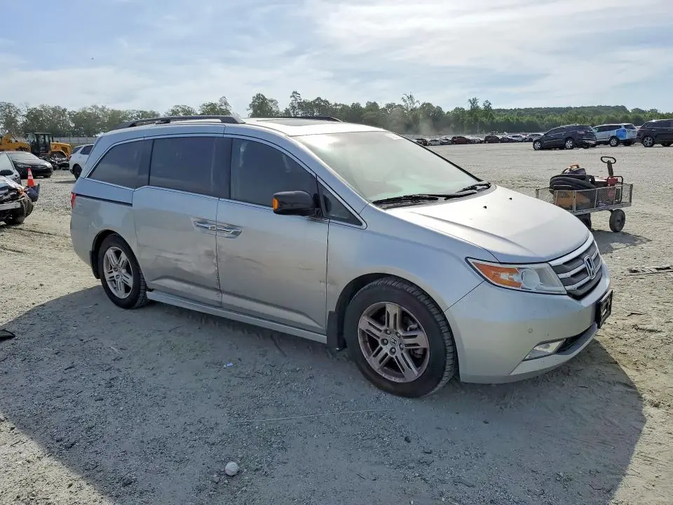 2011 HONDA ODYSSEY TOURING  