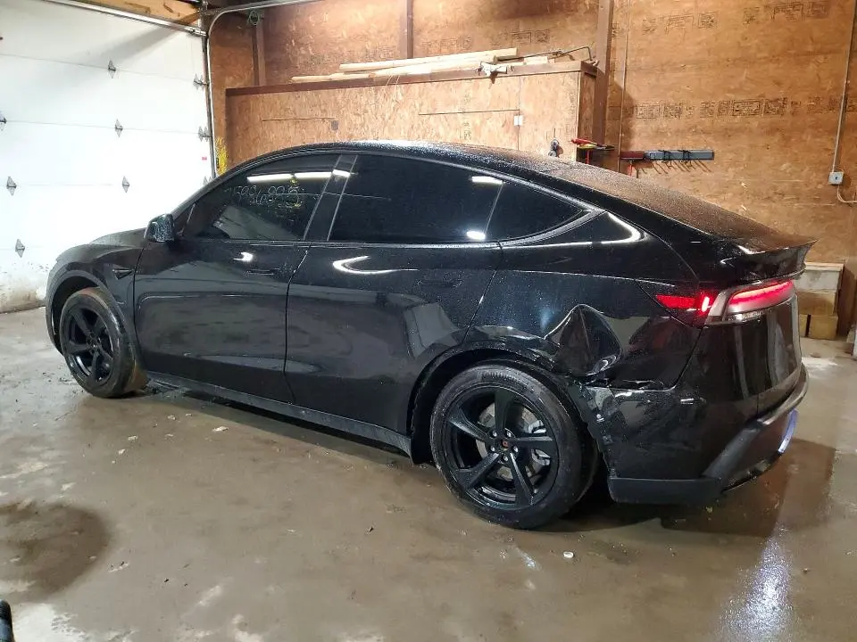 2026 TESLA MODEL Y   