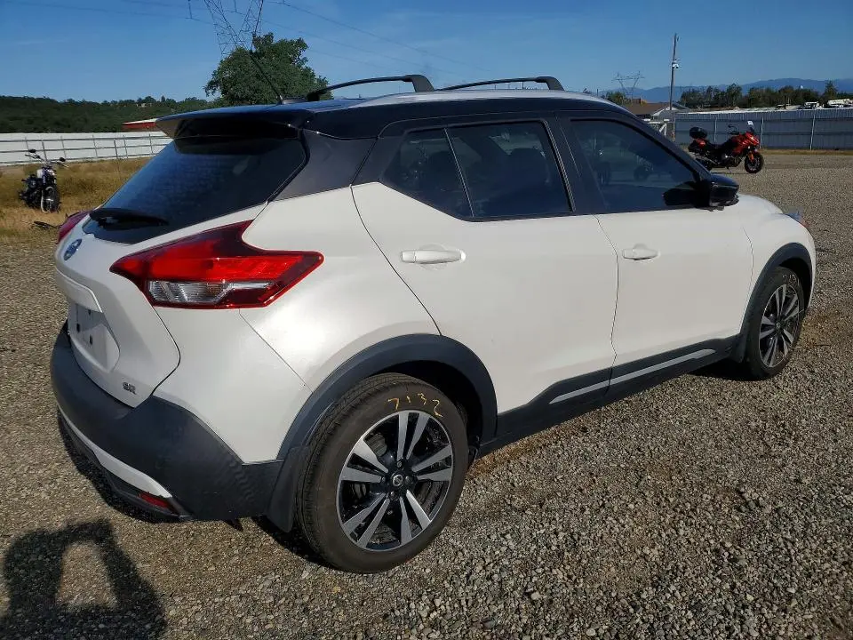 2019 NISSAN KICKS SR  