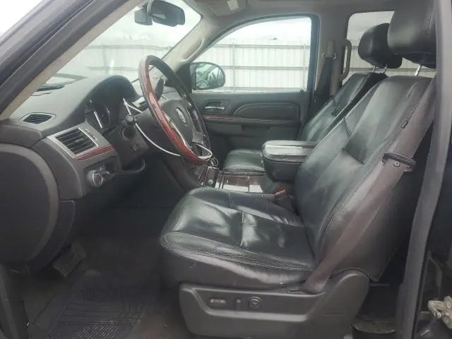 2010 CADILLAC ESCALADE PREMIUM  