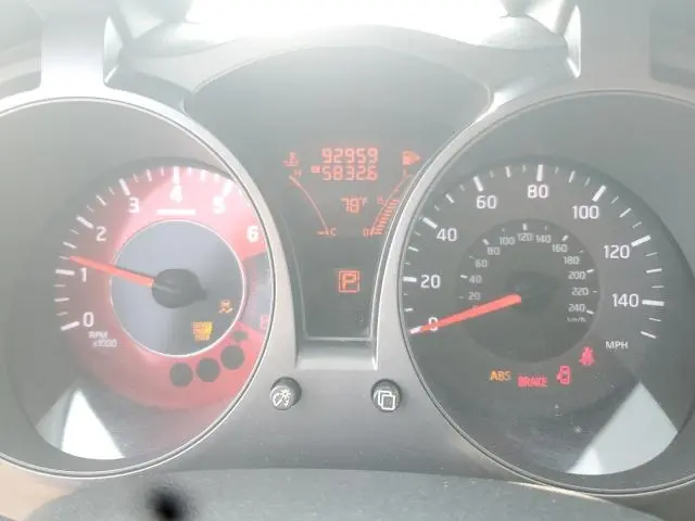 2013 NISSAN JUKE S  