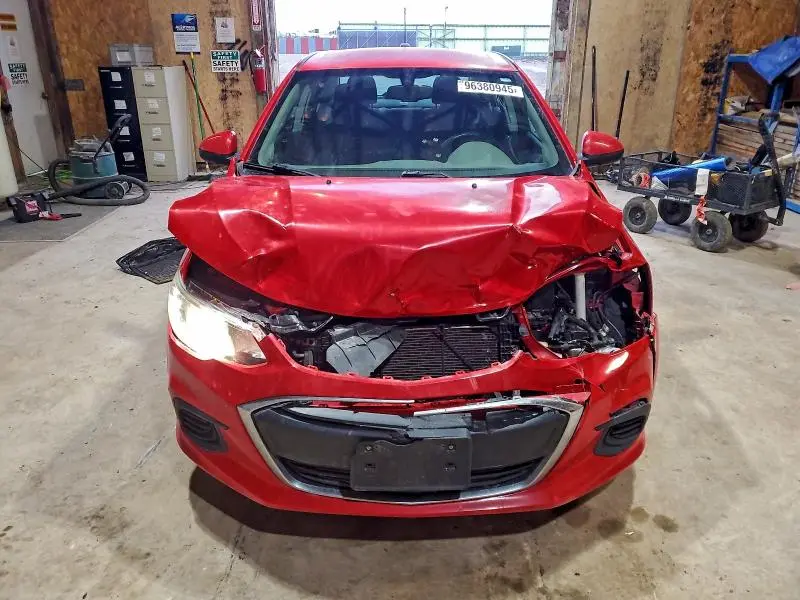 2017 CHEVROLET SONIC LT  