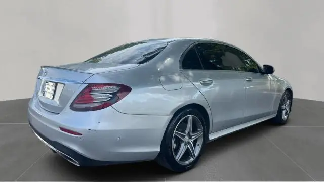 2017 MERCEDES-BENZ E 300  